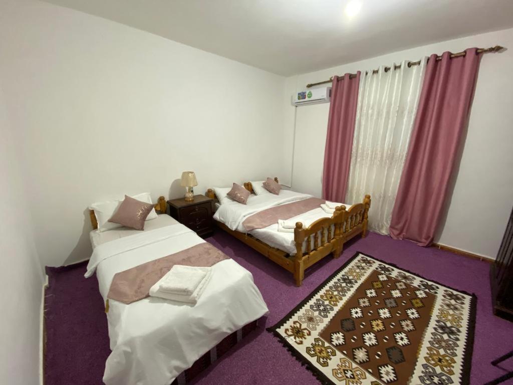 Its Your Choice Hostel Wadi Musa Exterior photo